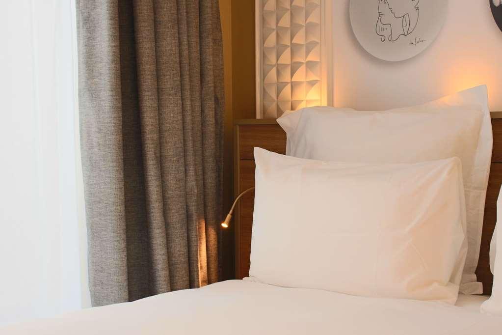Brit Hotel Limoges Centre Gare - ex hôtel Jeanne d'Arc Quarto foto